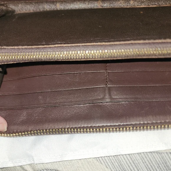 Authentic Bottega Venetta Intrecciato Woven Leather Wallet